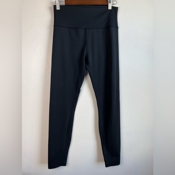 Zyia Active Black Brilliant Hi-rise Legging 28"‎ | size 12 solid black logo - Picture 2 of 13
